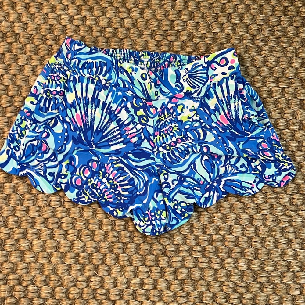 Lilly Pulitzer scalloped shorts